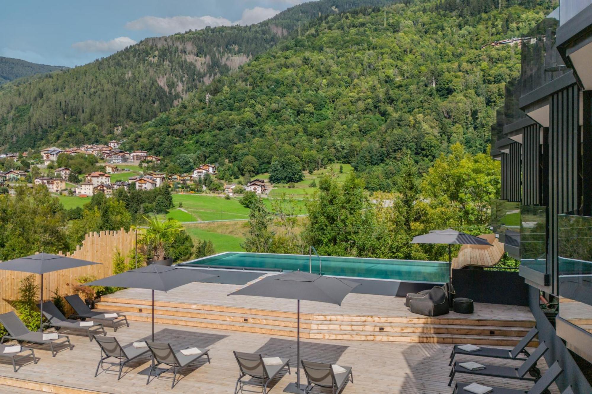 Ravelli Sporting Hotel Mezzana  Exterior foto